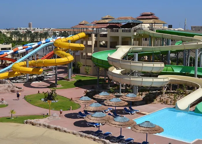 Курортный комплекс Tia Heights Makadi Bay
