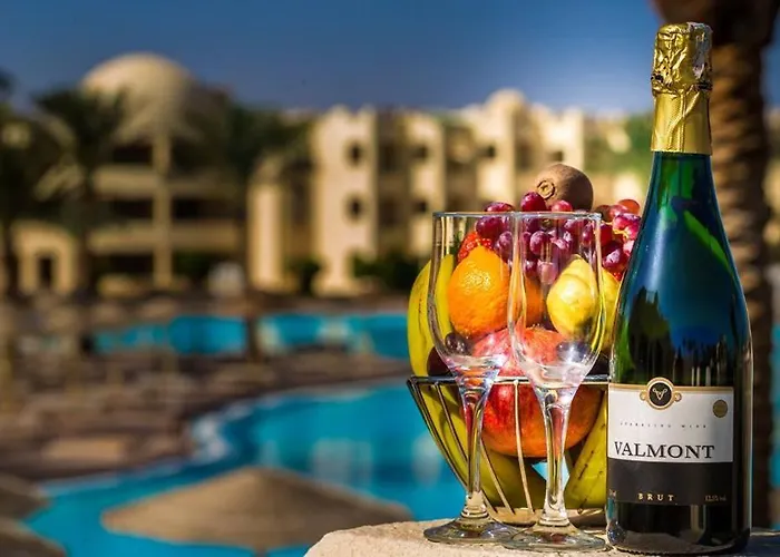 Курортный комплекс Tia Heights Makadi Bay Хургада
