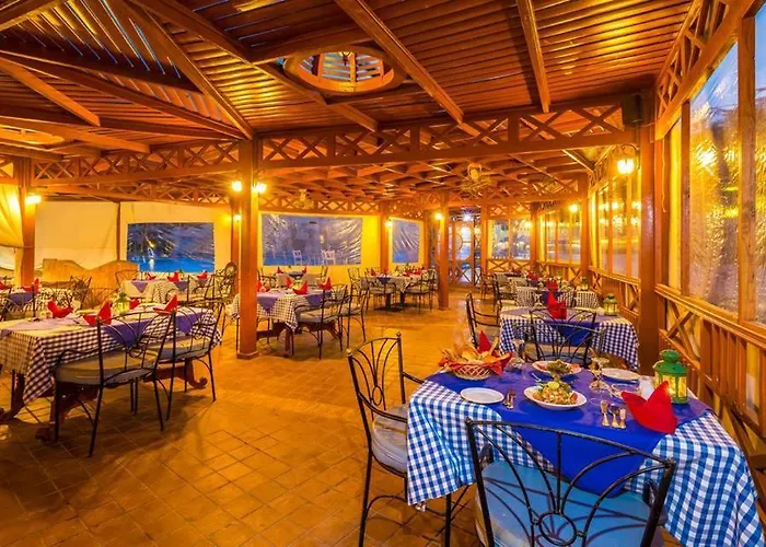 Tia Heights Makadi Bay Курортный комплекс 5*
