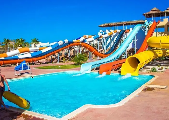 Курортный комплекс Tia Heights Makadi Bay